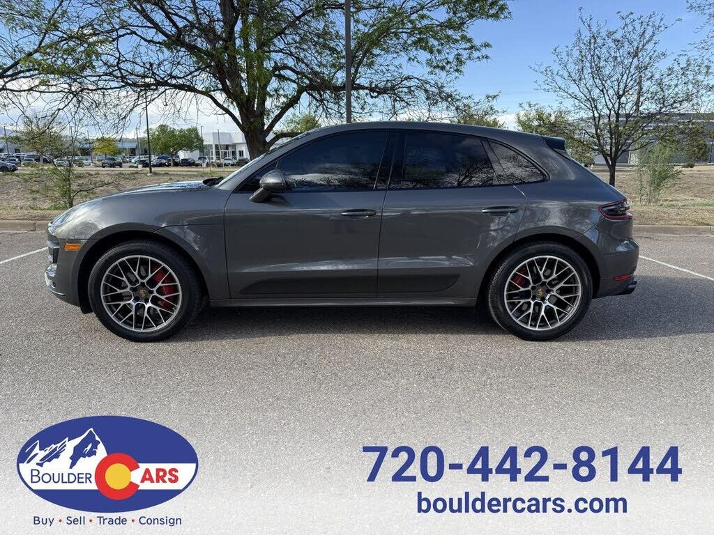 2015 PORSCHE Macan