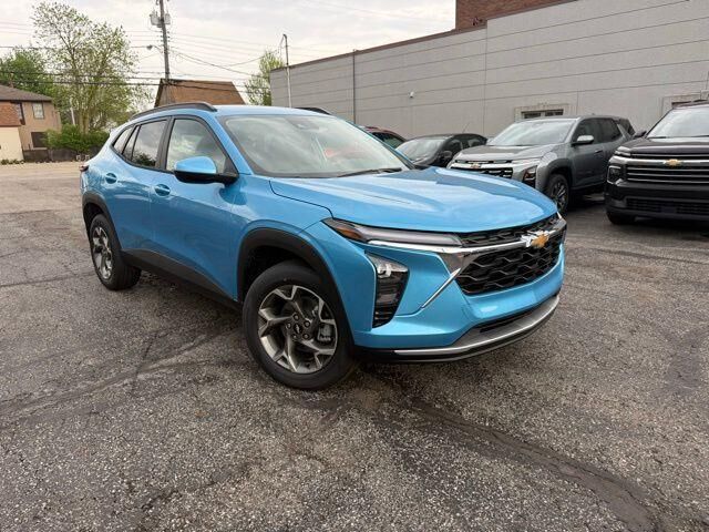 2026 CHEVROLET Trax