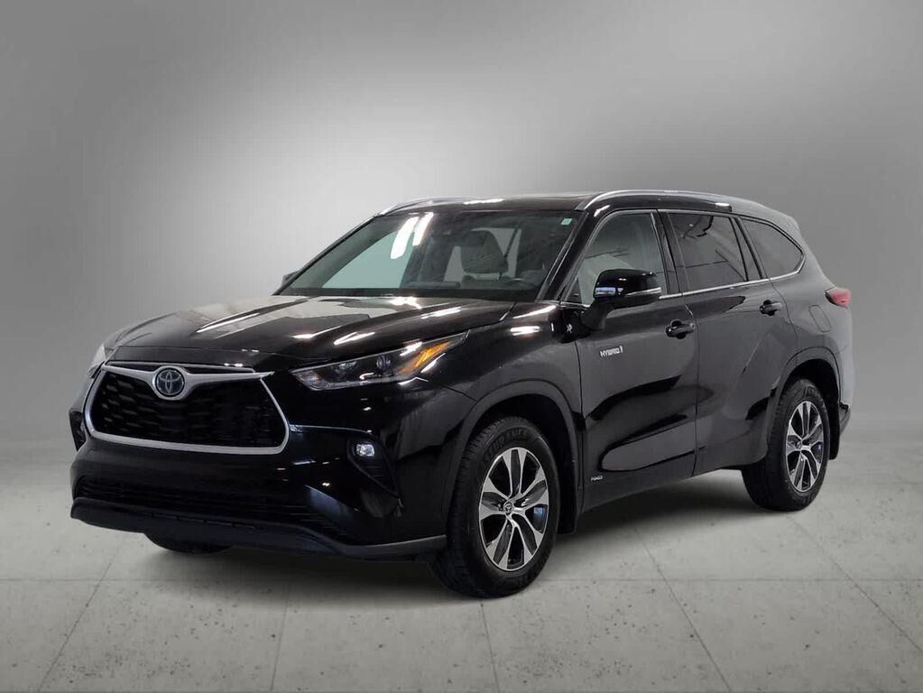 2021 TOYOTA Highlander