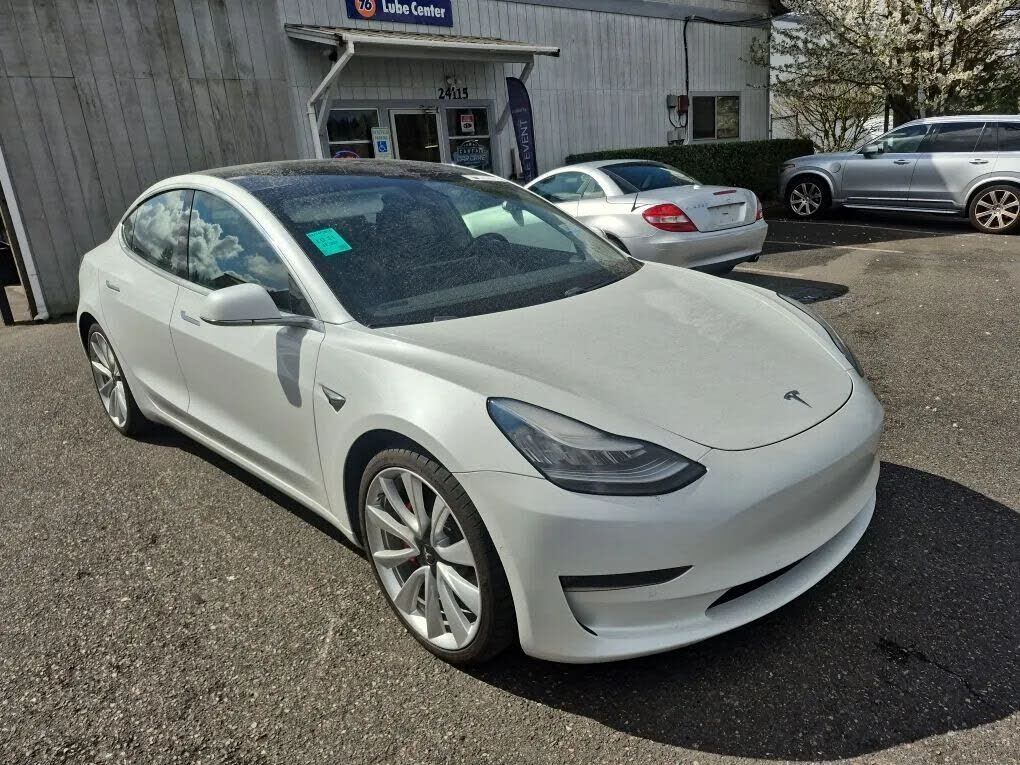 2019 TESLA Model 3