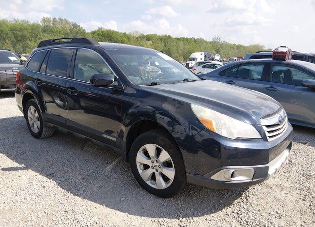 2012 SUBARU Outback