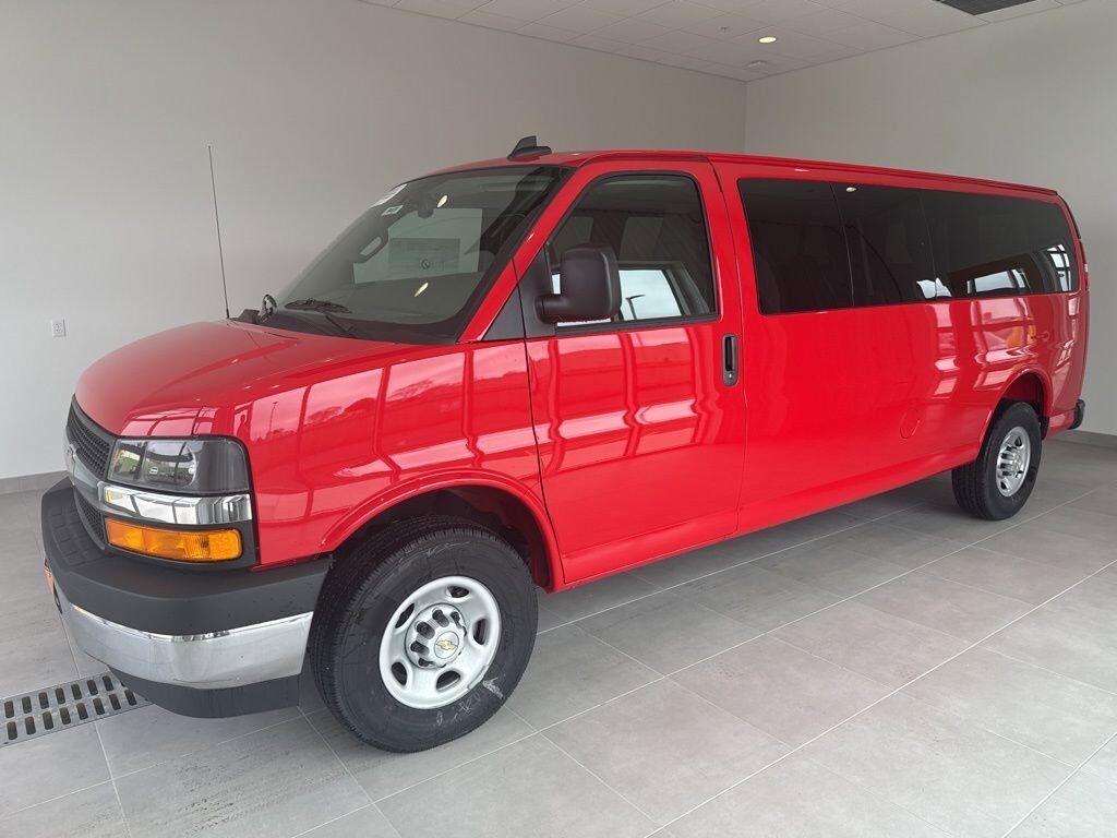 2025 CHEVROLET Express