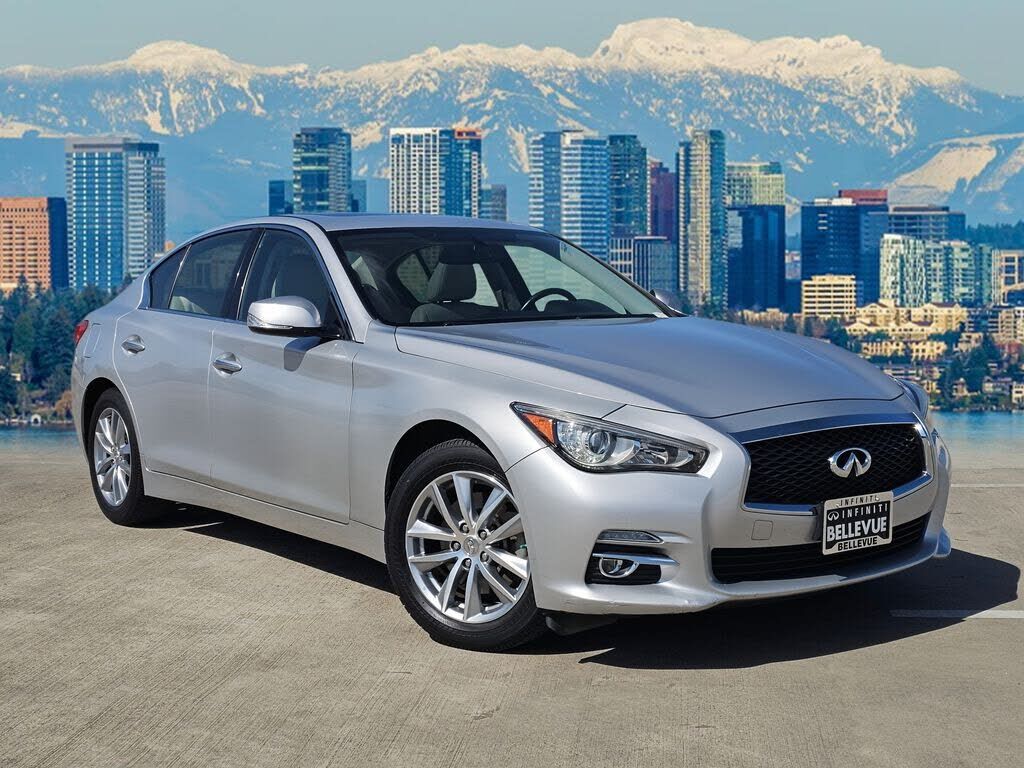 2016 INFINITI Q50