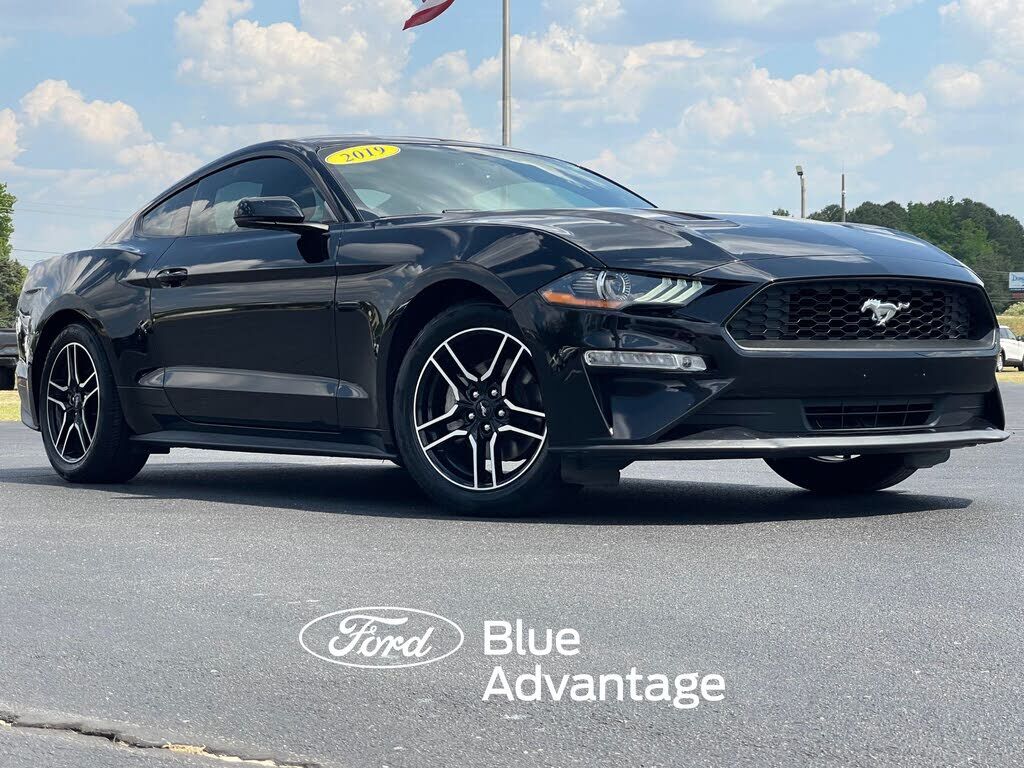 2019 FORD Mustang