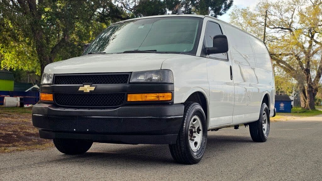 2019 CHEVROLET Express