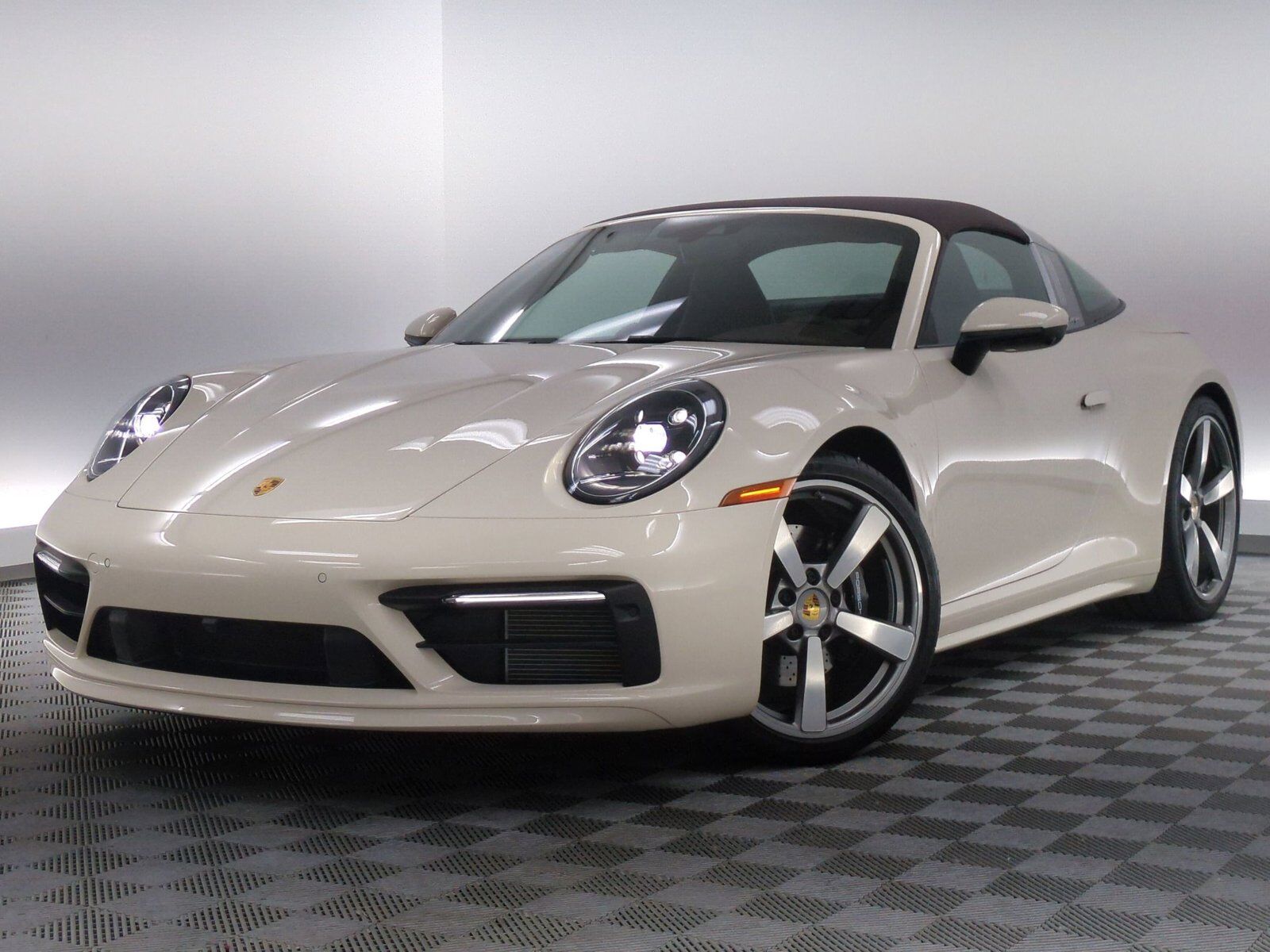 2023 PORSCHE 911
