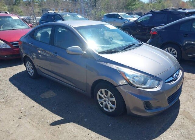 2014 HYUNDAI Accent