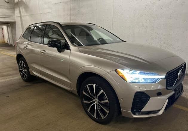 2023 VOLVO XC60