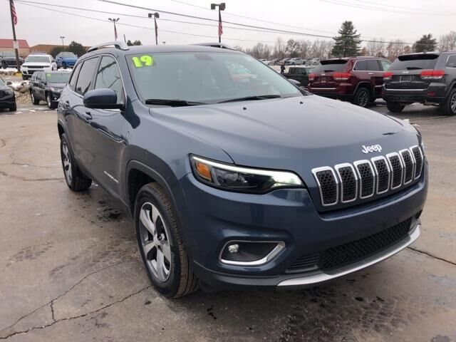 2019 JEEP Cherokee