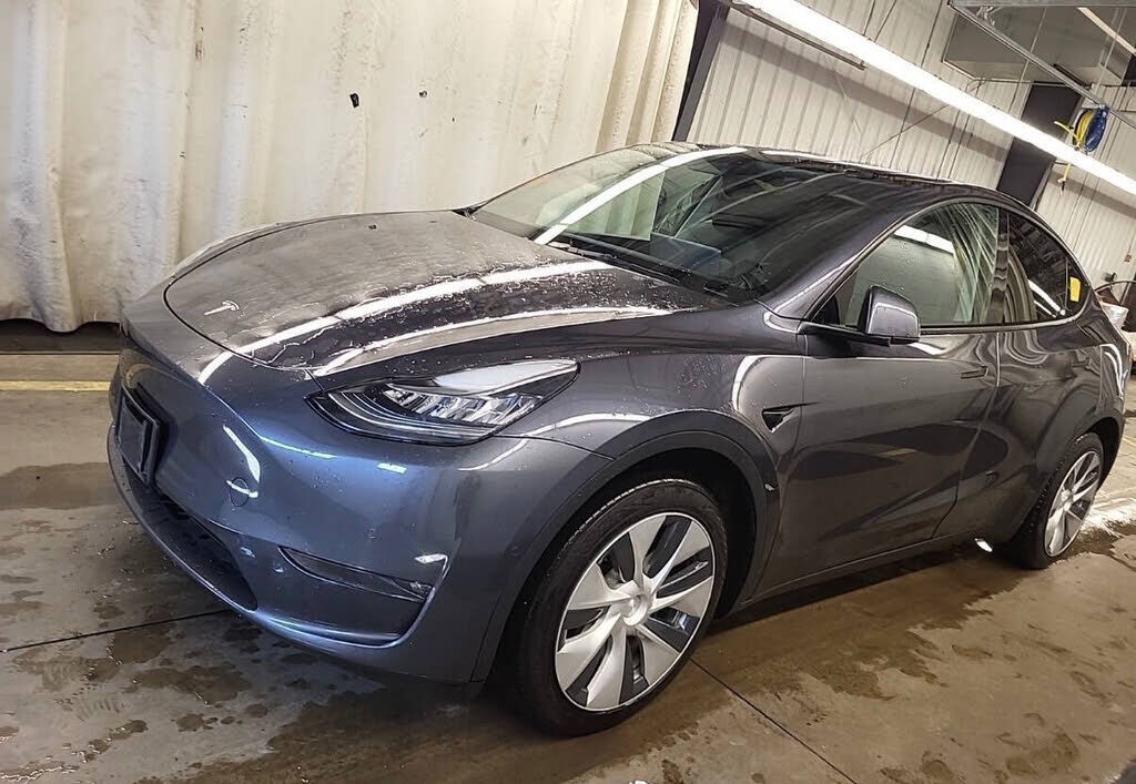 2022 TESLA Model Y
