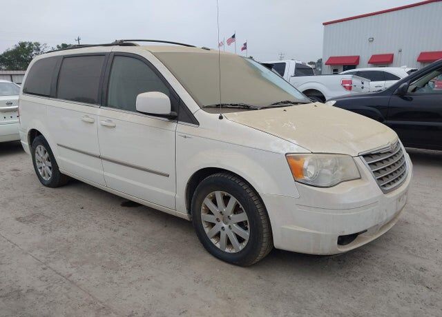 2010 CHRYSLER Town and Country