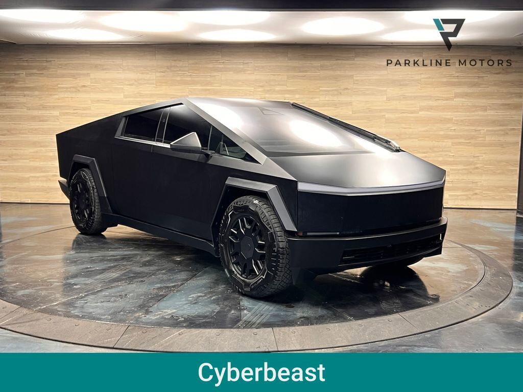2024 TESLA Cybertruck