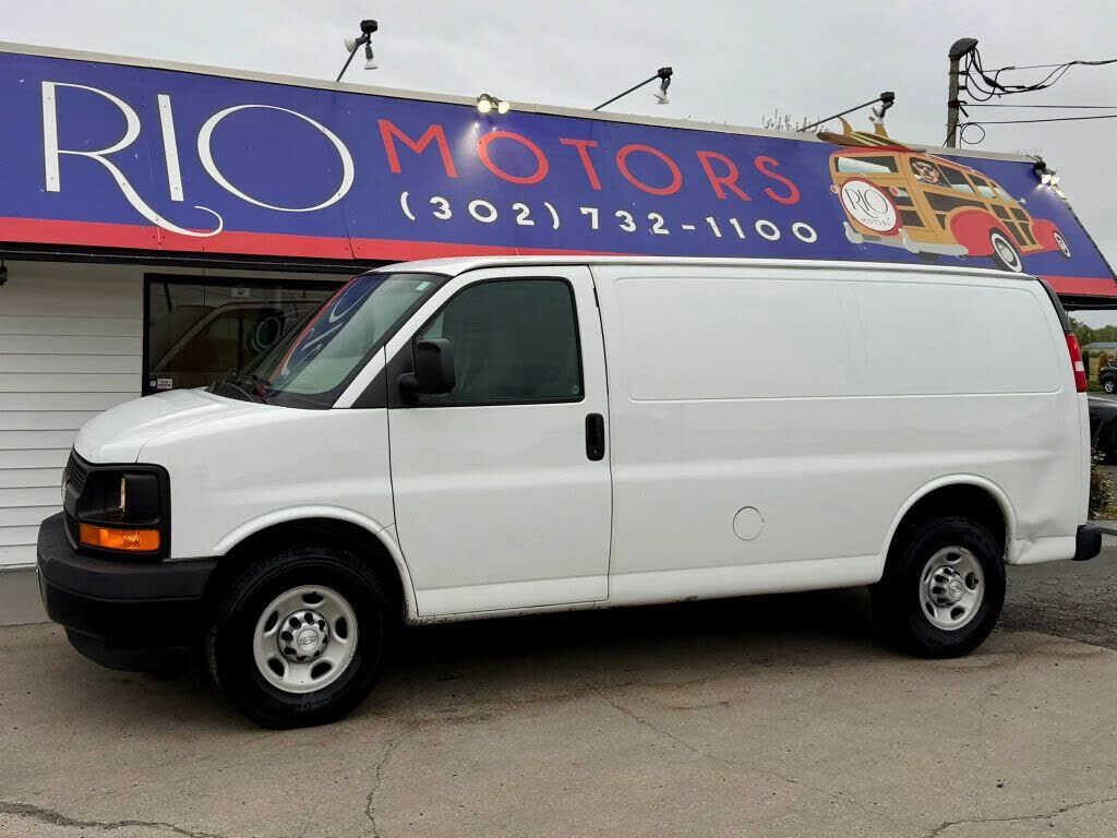 2017 CHEVROLET Express