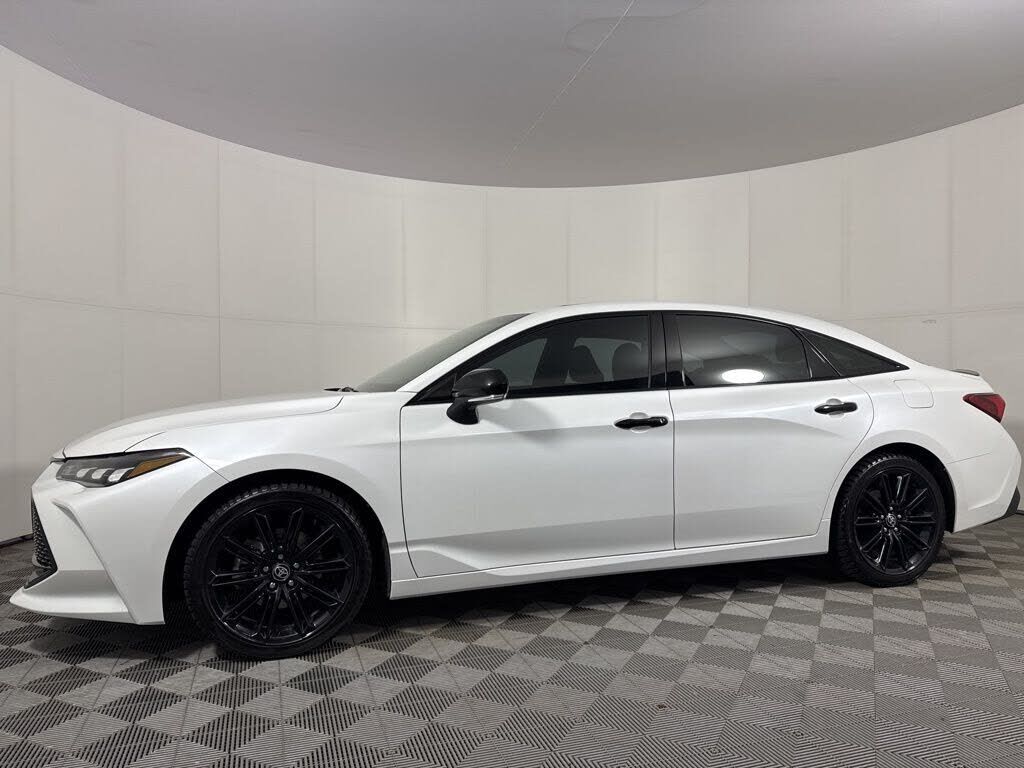 2022 TOYOTA Avalon