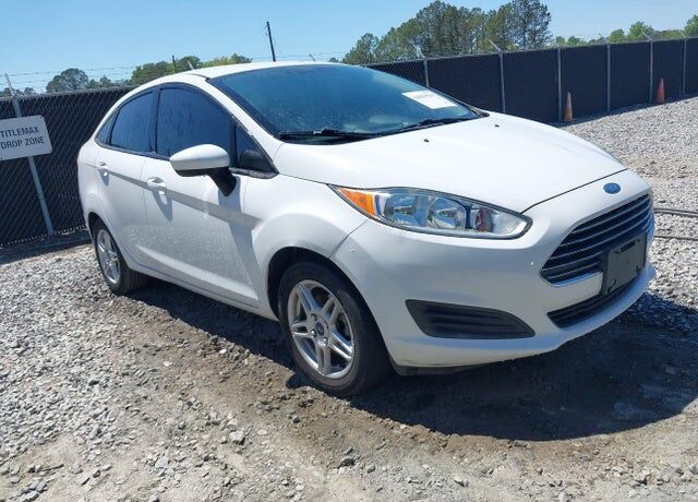 2014 FORD Fiesta