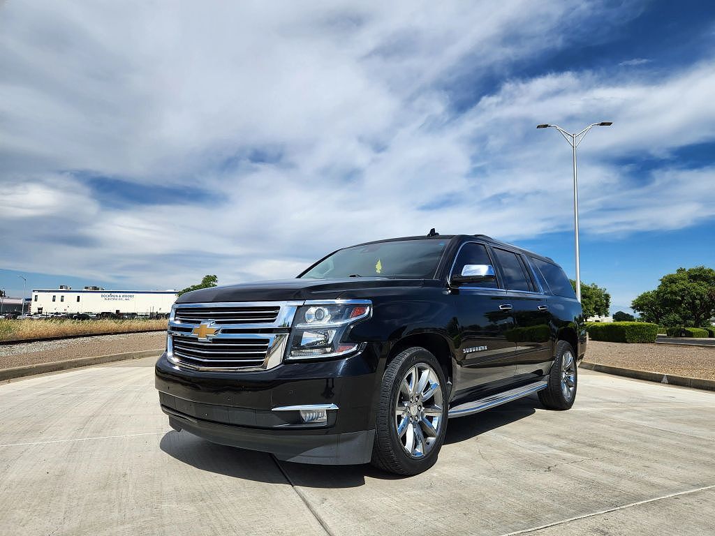 2016 CHEVROLET Suburban