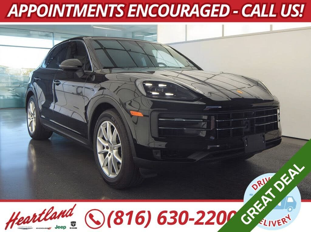 2024 PORSCHE Cayenne