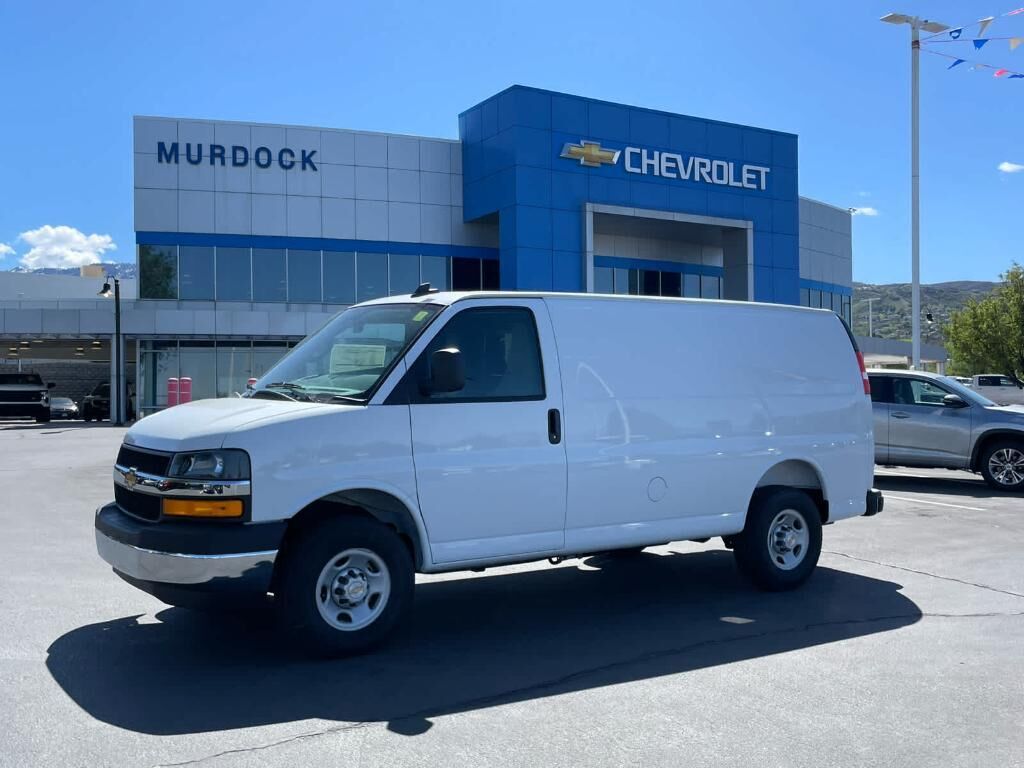 2026 CHEVROLET Express