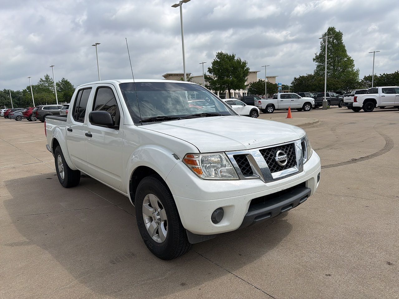 2012 NISSAN Frontier