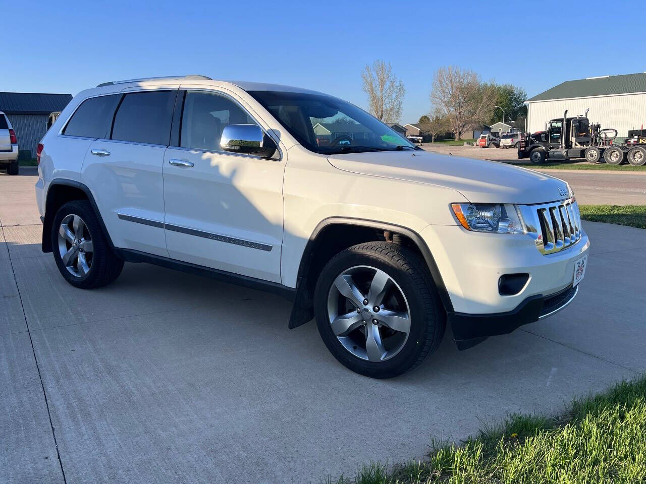 2011 JEEP Grand Cherokee