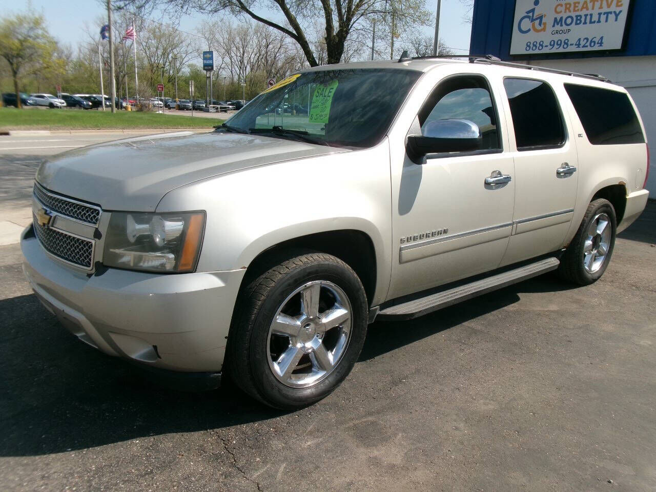 2013 CHEVROLET Suburban