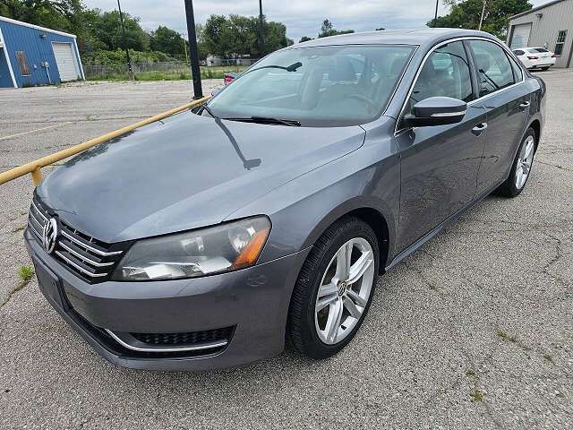 2014 VOLKSWAGEN Passat
