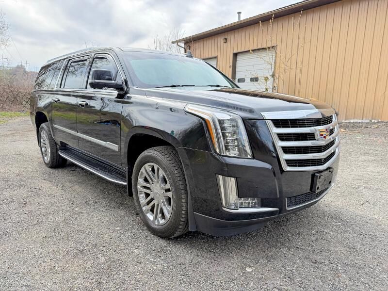 2019 CADILLAC Escalade ESV
