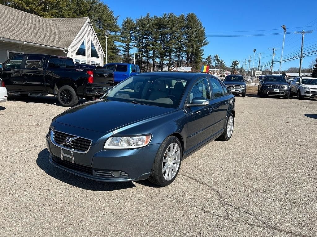2010 VOLVO S40