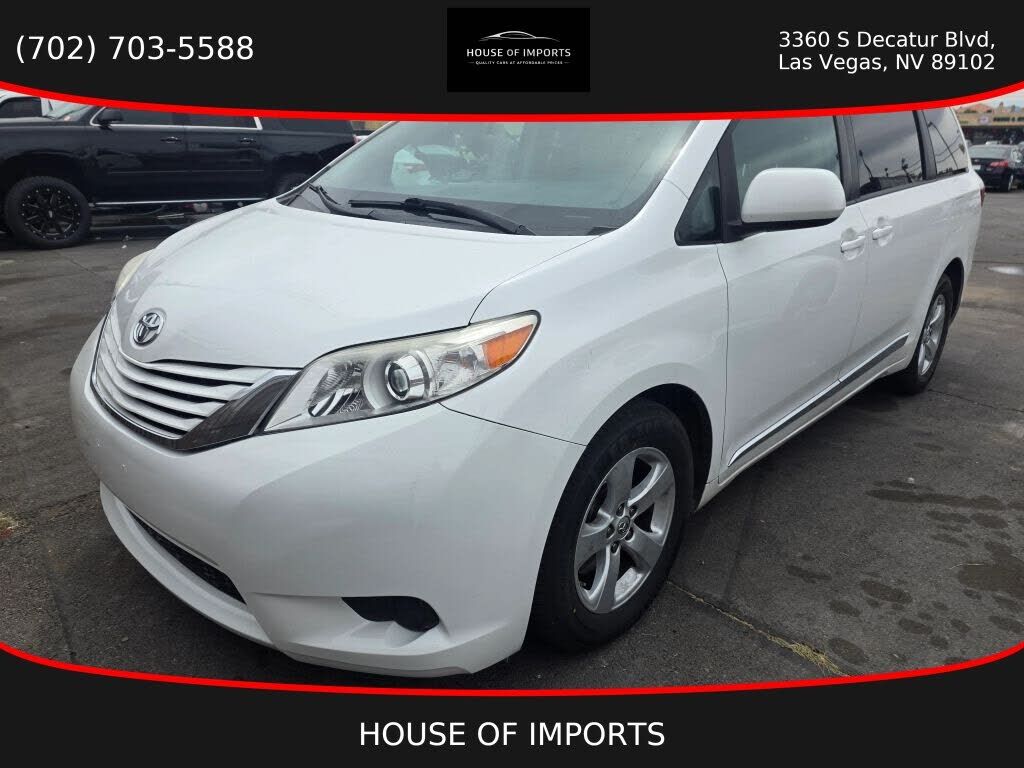 2017 TOYOTA Sienna