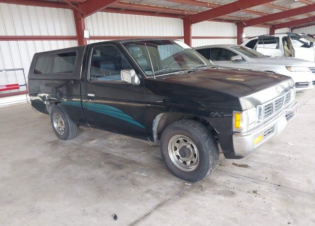 1995 NISSAN Pickup
