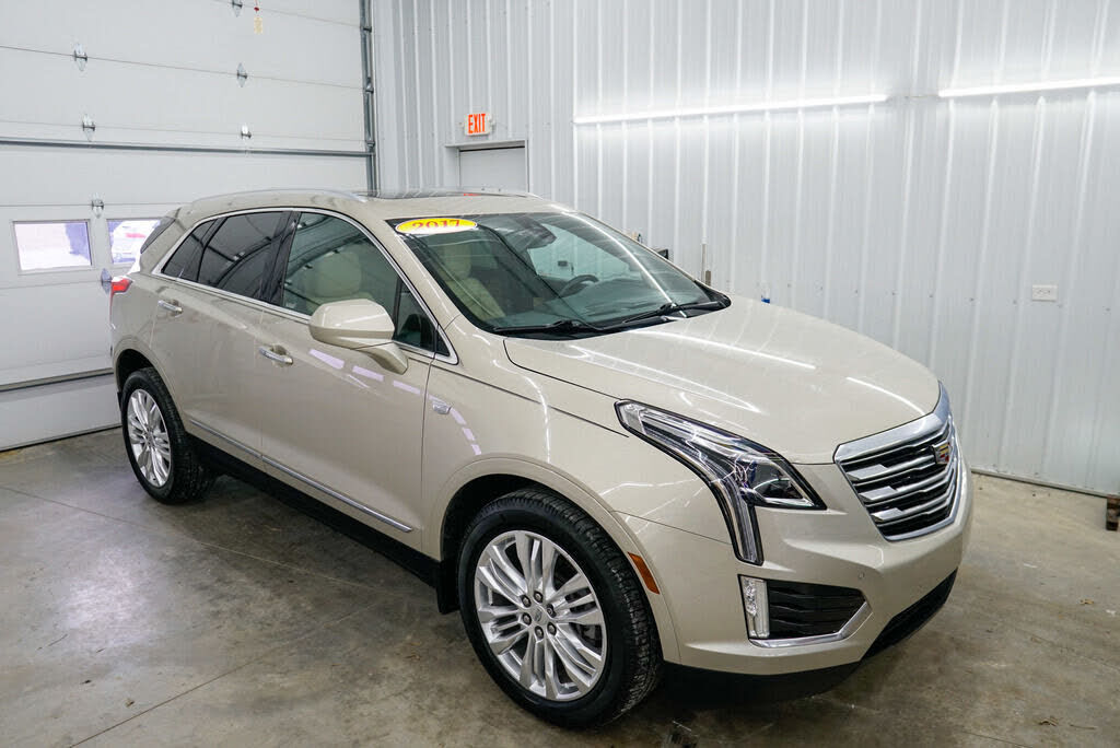 2017 CADILLAC XT5