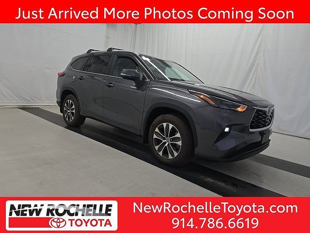 2024 TOYOTA Highlander