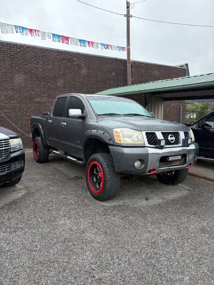2004 NISSAN Titan