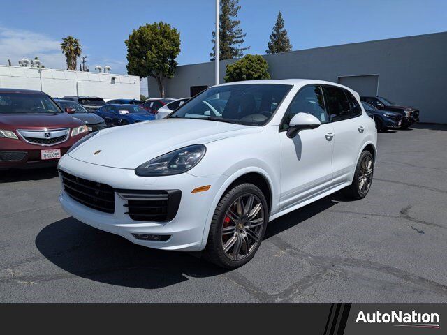 2016 PORSCHE Cayenne