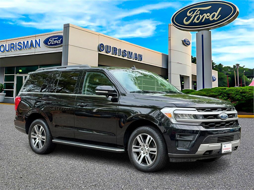 2022 FORD Expedition