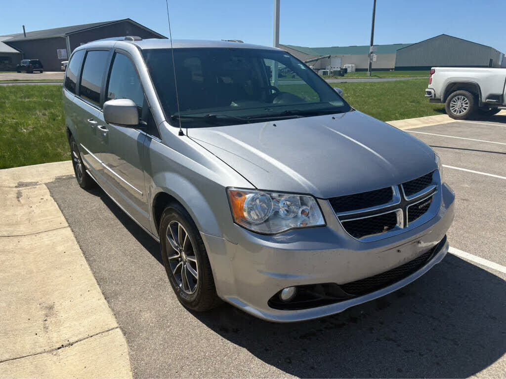 2017 DODGE Grand Caravan