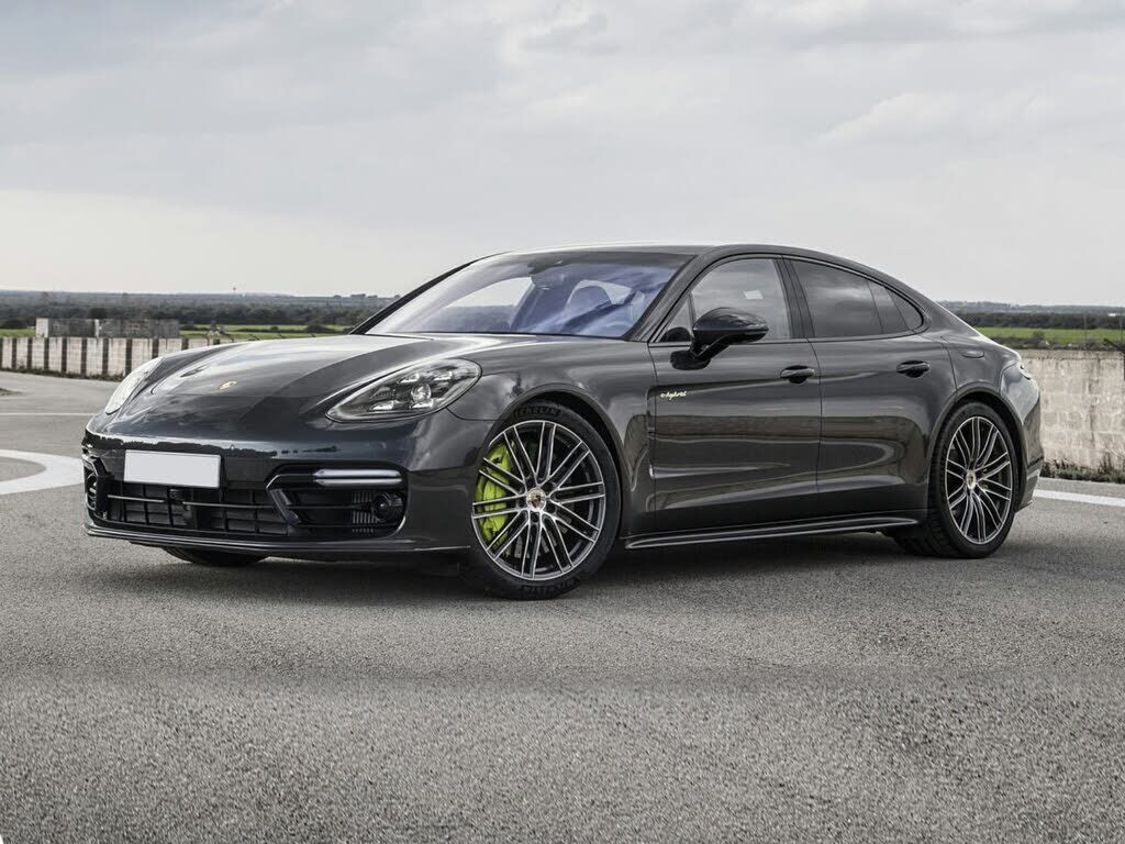 2019 PORSCHE Panamera