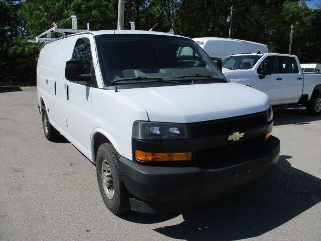 2020 CHEVROLET Express