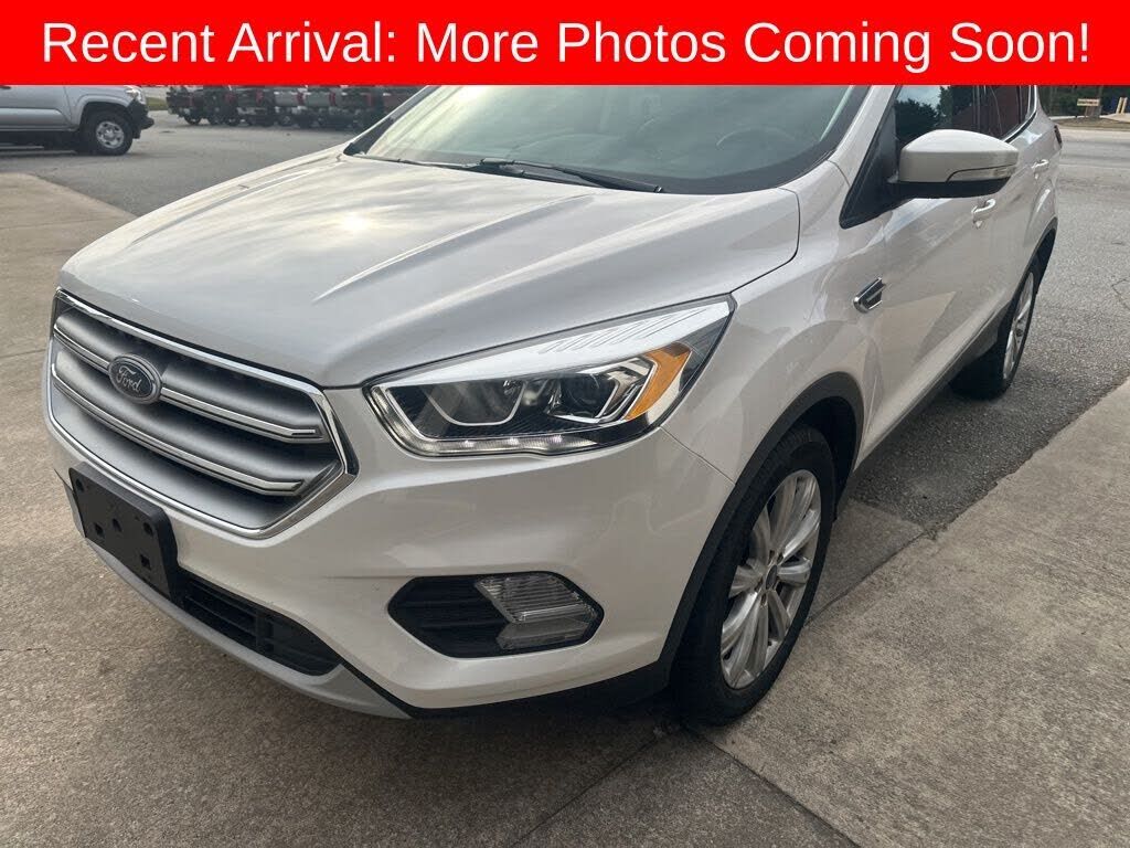 2017 FORD Escape