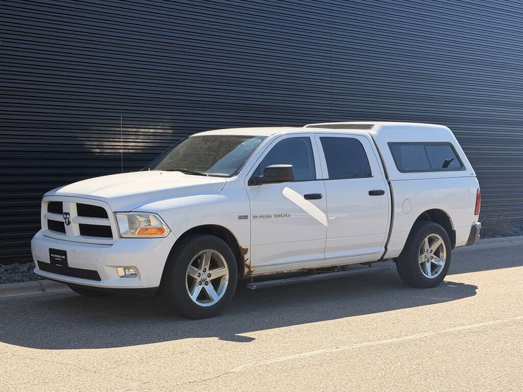 2012 DODGE Ram