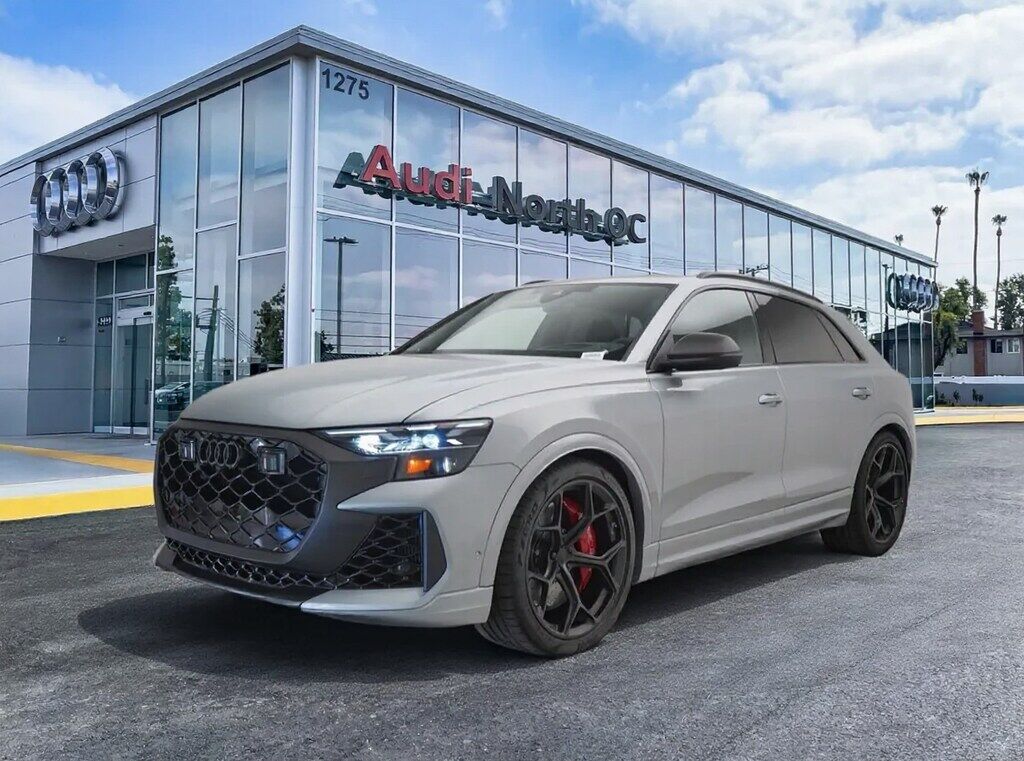 2026 AUDI RS Q8