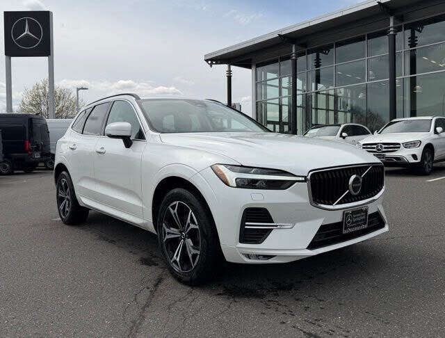 2022 VOLVO XC60