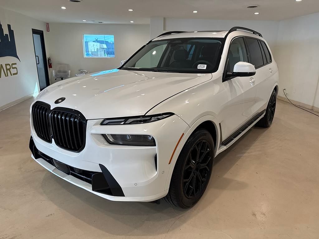 2025 BMW X7