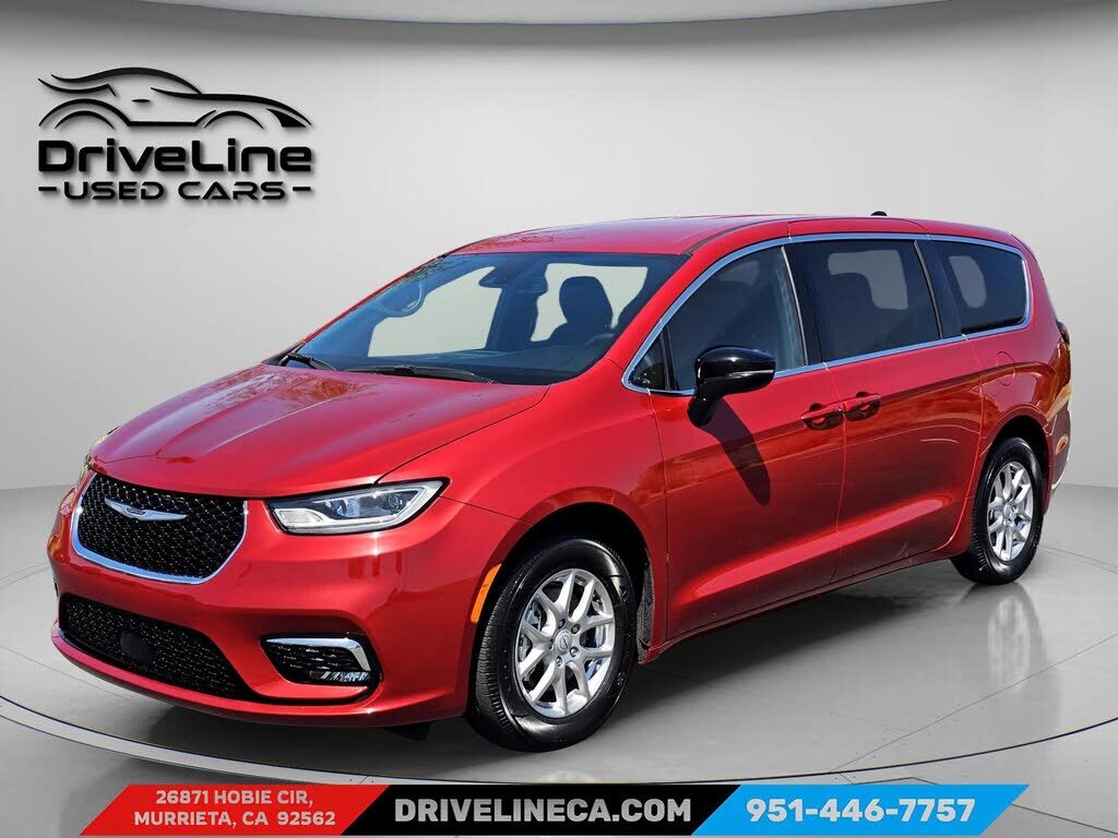 2025 CHRYSLER Pacifica