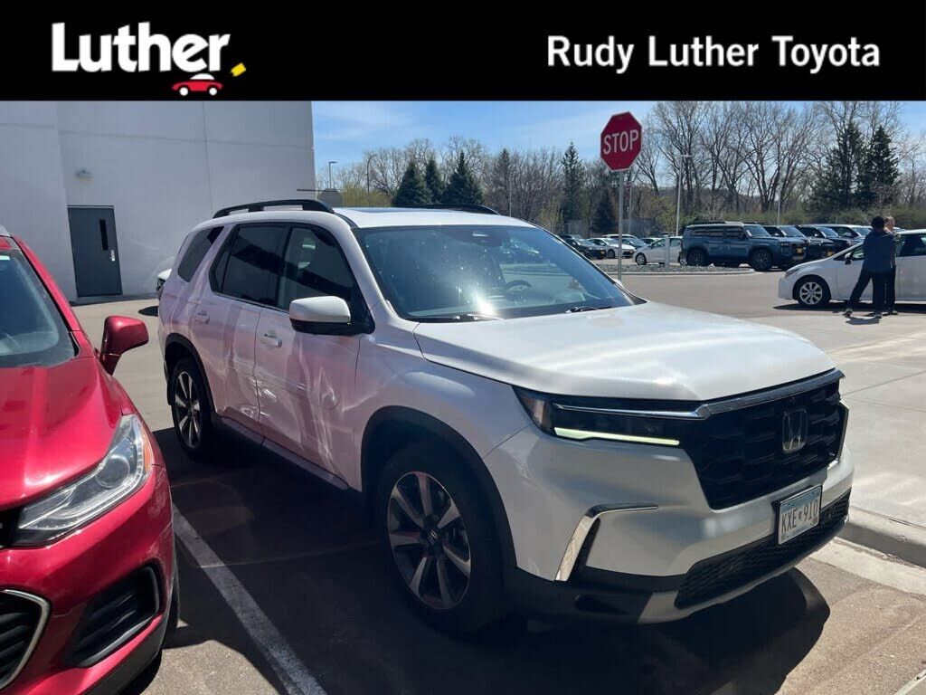 2023 HONDA Pilot