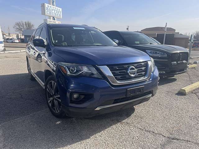 2017 NISSAN Pathfinder