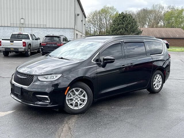 2022 CHRYSLER Pacifica