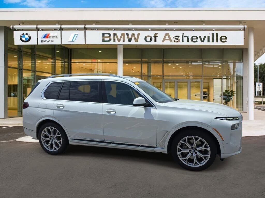 2025 BMW X7
