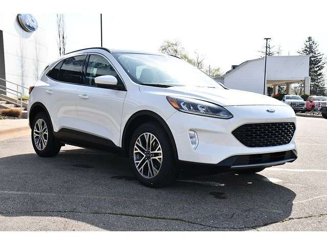 2021 FORD Escape