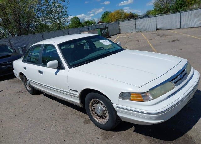 1995 FORD Crown Victoria